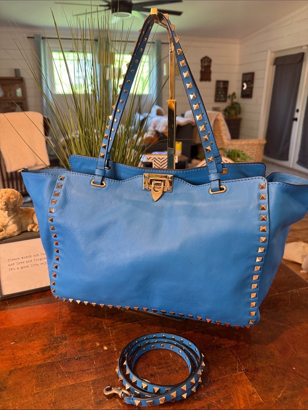 Valentino Garavani Rockstud Medium Tote in Tiffany Blue